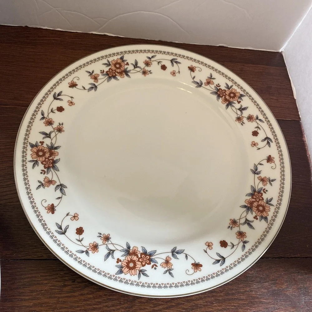Sheffield Anniversary Porcelain Fine China 10 1/4